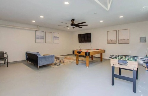 Jersey Village House | Bigger & Better - Tropical Oasis meets Texas Charm