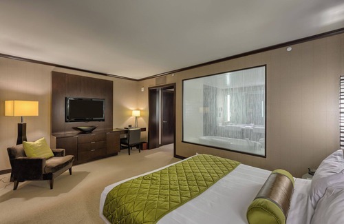 Las Vegas Strip Apartment | Biggest Penthouse at Vdara! 2 BR Stunning 270° Strip Views! Sleeps 7! 42nd Floor