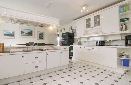 Dartmouth Cottage | BIGHT BOATHOUSE, pet friendly, country holiday cottage in Dartmouth