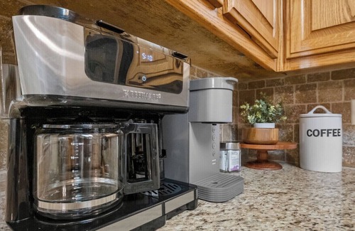 Bentonville House | BIKE IN/OUT🔷 Close to ApplegateTrail/ColerTrail/Downtown & Marrs Merc🔷DOGS OK!