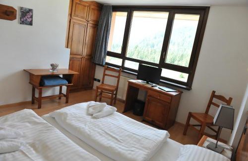 Passo Pramollo Hotel | Biker Hotel Al Gallo Forcello