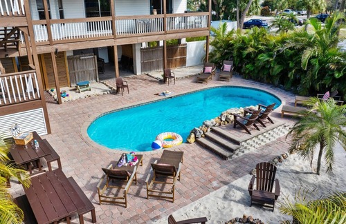 Indian Rocks Beach House | Bikini BeachHouse! Sleeps 16 w/Heated Pool+Firepit
