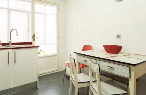 Ibarrekolanda Condo | Bilbao Large terrace, 3 Bedrooms.4 people, Free Garage, telework.Wifi+ c. TV