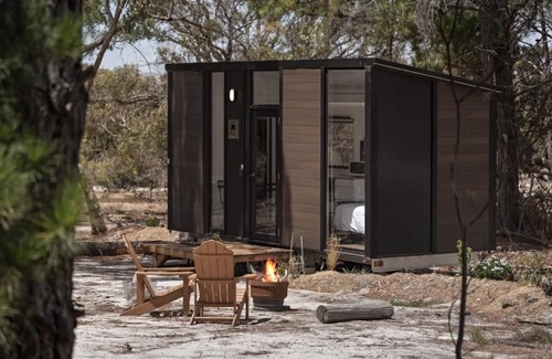 Black Range House | Bilby Park Escape 1 by Tiny Away