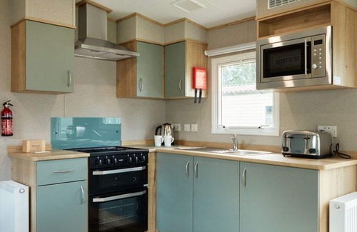 Great Houghton House | Billing Aquadrome Silver 2 Bed Caravan ML20