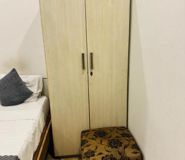 Jangpura Bed & Breakfast | Bir Home Stay In Jangpura