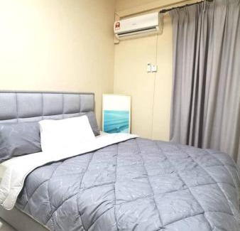 Bandar Puncak Alam House | Bird's Nest Homestay Resort Living Style