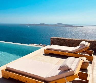 Agios Ioannis Villa | Birdhouse Private Luxury Suite
