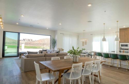 Washington House | Birdie On The 8th 2174- 7 Bedroom, Private Pool, Hot Tub