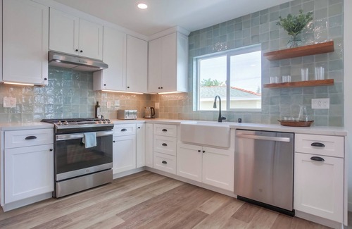 La Jolla Cottage | Birdrock Beach Cottage - New updated cottage with hot tub