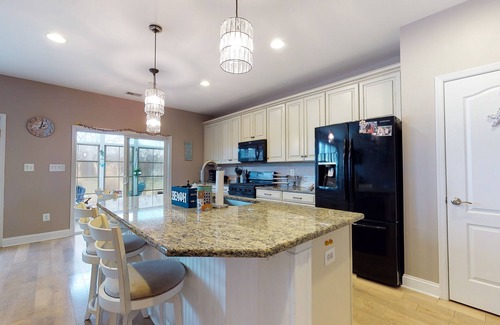 Millville House | Bishops Landing Furnished Home w/Private Washer/Dryer, Shared Pool, WiFi