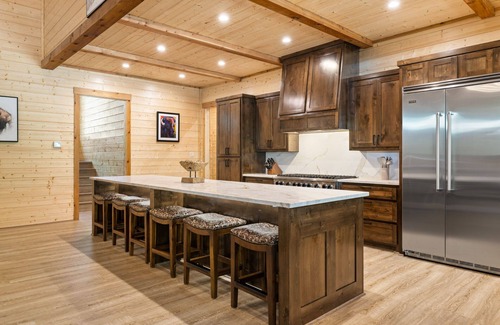 Pickens Cabin | Bison's Bend in Hochatown/Broken Bow, OK