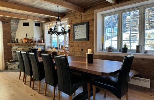 Beitostolen House | Bjødnabakkens historie