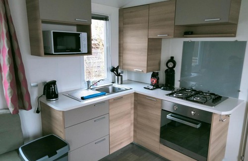 Lauwersoog Ski Chalet | BJ Chalets - Robbengat 68 - Gezellige chalet op vakantiepark Lauwersoog! Vroege incheck!