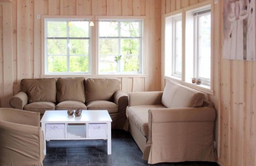 Tysnes House | Blåbærhytta by Interhome