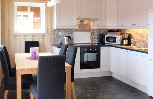 Tysnes House | Blåbærhytta by Interhome