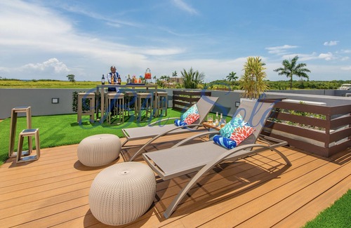 St. Ann's Bay Villa | Blû Solé - Smart Home w/Private Beach, Butler, Rooftop w/Fire-pit, Pool, Chef!