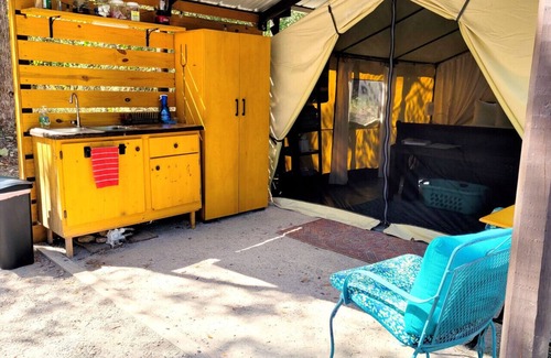 Mid America Apartment | Black Fox Den: A Woodland Glamp - Heated Tent!