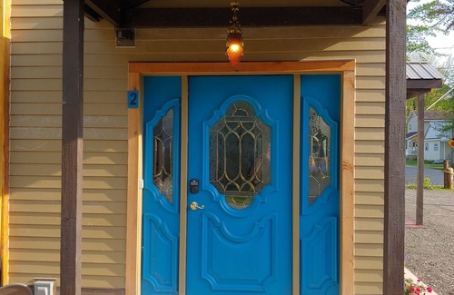 Sylvan Beach Apartment | Black Iron beach house