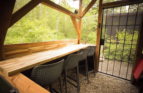 Gold Bar Cabin | Blackberry Hollow ~ Luxury Off-Grid Glamping Near Gold Bar, WA