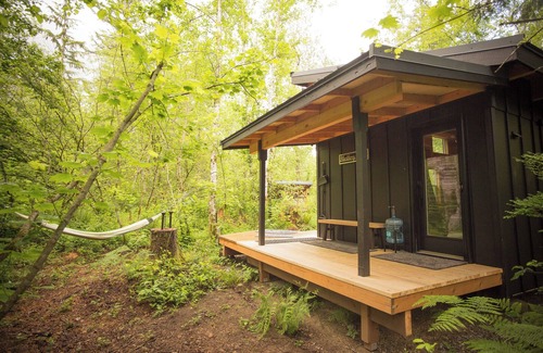 Gold Bar Cabin | Blackberry Hollow ~ Luxury Off-Grid Glamping Near Gold Bar, WA