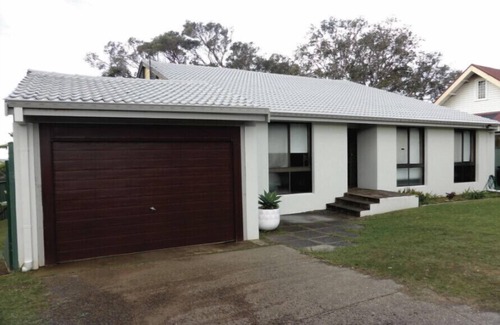 Augusta House | Blackwood Holiday HousenSTRA6290UL9YHZA6