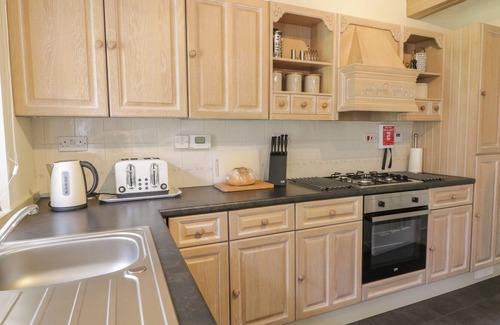 Blairlogie Cottage | BLAIRLOGIE PARK COACH HOUSE, family friendly in Stirling