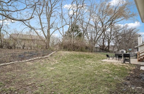 Weldon Spring Heights House | Blairs House 4 Bed 3 Bath - Sleeps 8