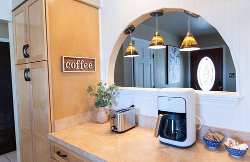 Alamosa House | Blanca Vista Escape-2 Minutes from Alamosa *Free Hot Springs Admission Included*