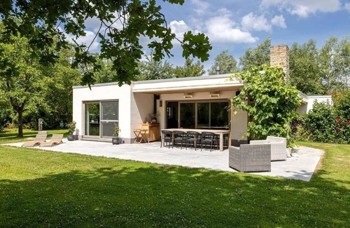 Hertsberge House | Blijbos, Comfortable and relaxing in green surroundings