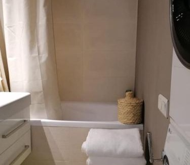 Praga Poludnie Apartment | Blisko Centrum i Saskiej Kępy, klimatyzacja