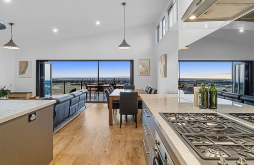 Normanville House | Bliss on Birkdale - 39A Birkdale Street, Normanville