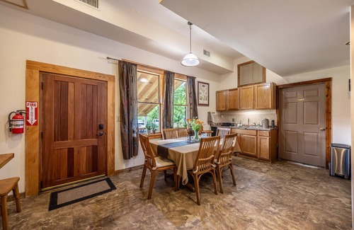 Dyke Bed & Breakfast | Bliss Point Farm and B&B