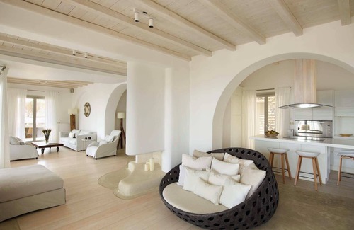 Xilokeratidi Villa | Blissful Mykonos Villa with Pool and Spa