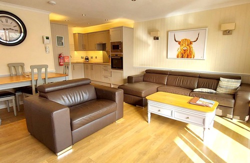 Kinloch Rannoch Apartment | Bloch Rannoch Highland Club Pine Marten Lodge 04