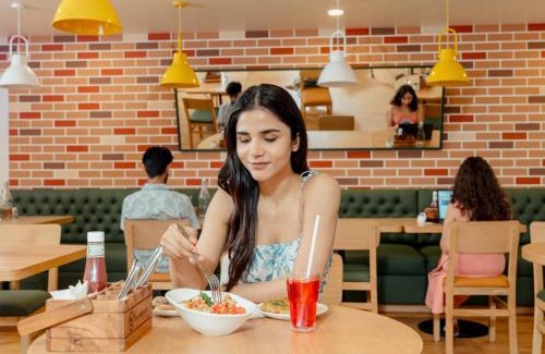 Hyderabad Hotel | Bloom Hotel - Jubilee Hills