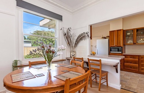 Port Fairy House | Bloom on Sackville Opt1
