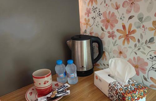 Al Ghubrah Ash Shamaliyyah House | bloom Room