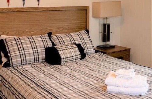 Bloomfield House | Bloomfield Bliss - Relax and Unwind
