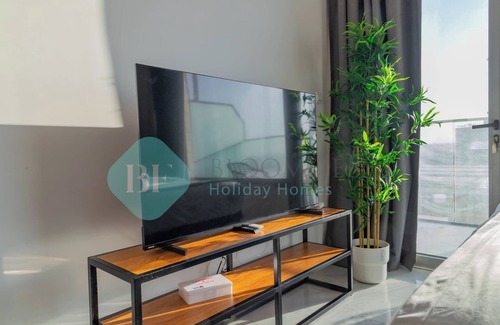 Abu Dhabi Apartment | Bloomfields Stunning STU in Oasis Masdar City