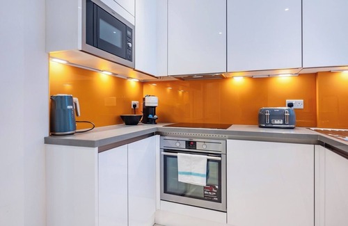St. Pancras Apartment | Bloomsbury Gardened 2 bedFlat