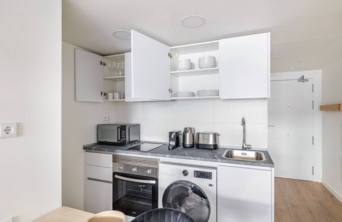 San Sebastian de los Reyes Apartment | Blueground | San Sebastián de los Reyes, pool, nr Plaza de la Constitución