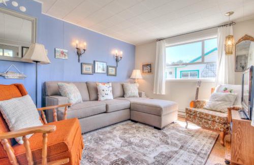 Neskowin House | Blue Beach Cottage - Meredith Lodging