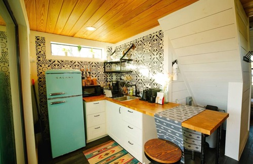 Dripping Springs Apartment | Blue Bonnet, Cozy Cabin w/ view and Pro Coffee Setup