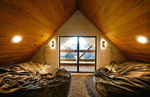 Dripping Springs Apartment | Blue Bonnet, Cozy Cabin w/ view and Pro Coffee Setup