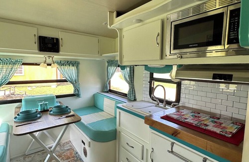 Mc Caskill House | Blue Diamond RV