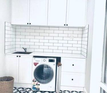 Millers Point Apartment | Blue Dreams