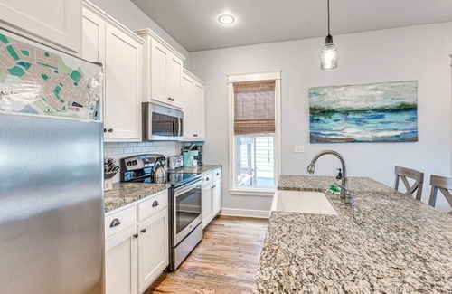 Eufaula House | Blue Fish on Firefly Park