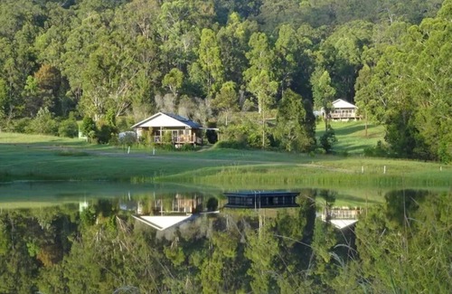 Sherwood House | Blue Gum Cottage-Bush and Beach Experience