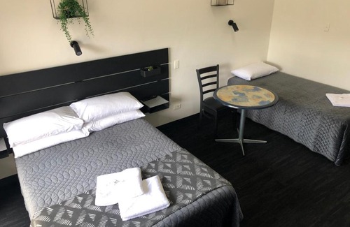 Fairview Park Hotel | Blue Gums Hotel Motel